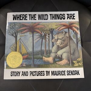 Where The Wild Things Are Maurice Sendak Book 25th Anniversary Edition Gold Seal